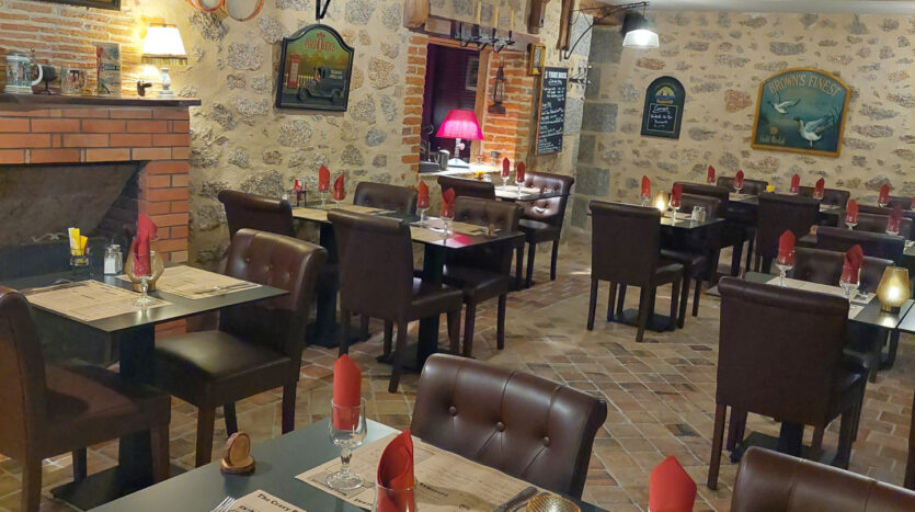 Affaire à Saisir : Restaurant avec appartement Nord Dordogne - 24360 St estephe