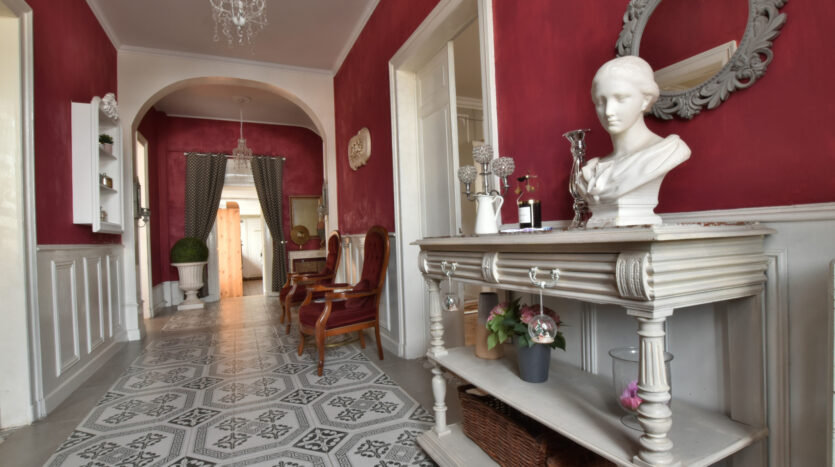 Corme Royal magnifique maison de Maître du XX avec jardin - 17600 Corme royal